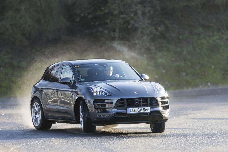  Porsche Macan Turbo 2015 года  (фото 83 из 84)